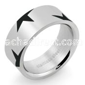sr163 high polished steel etched ring with black stars design