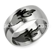 sr170 stainless steel gridded ring with black flame design
